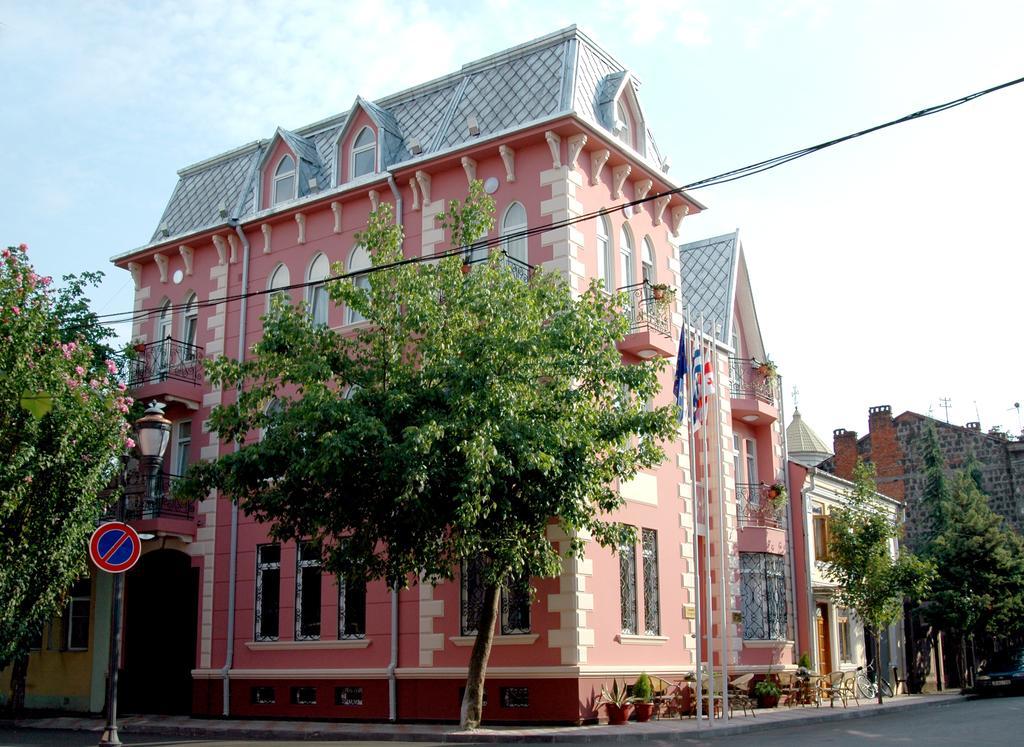 Rcheuli Hotel Batumi Bagian luar foto