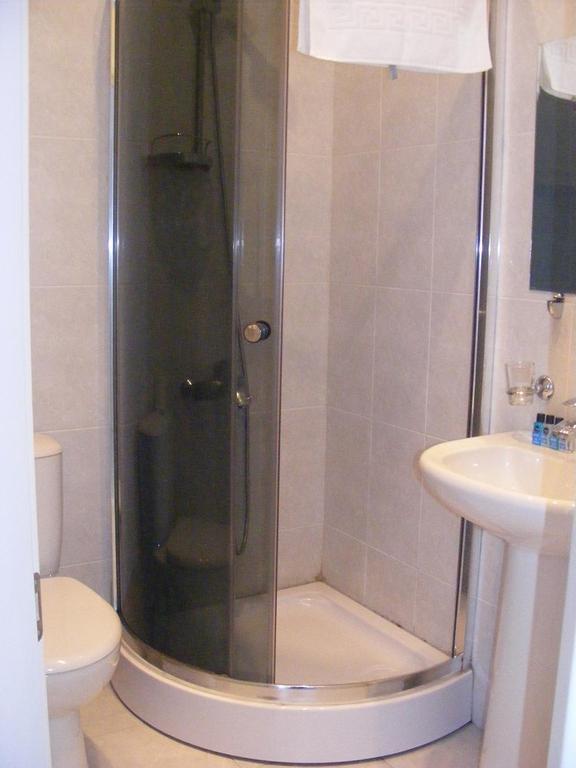 Rcheuli Hotel Batumi Ruang foto