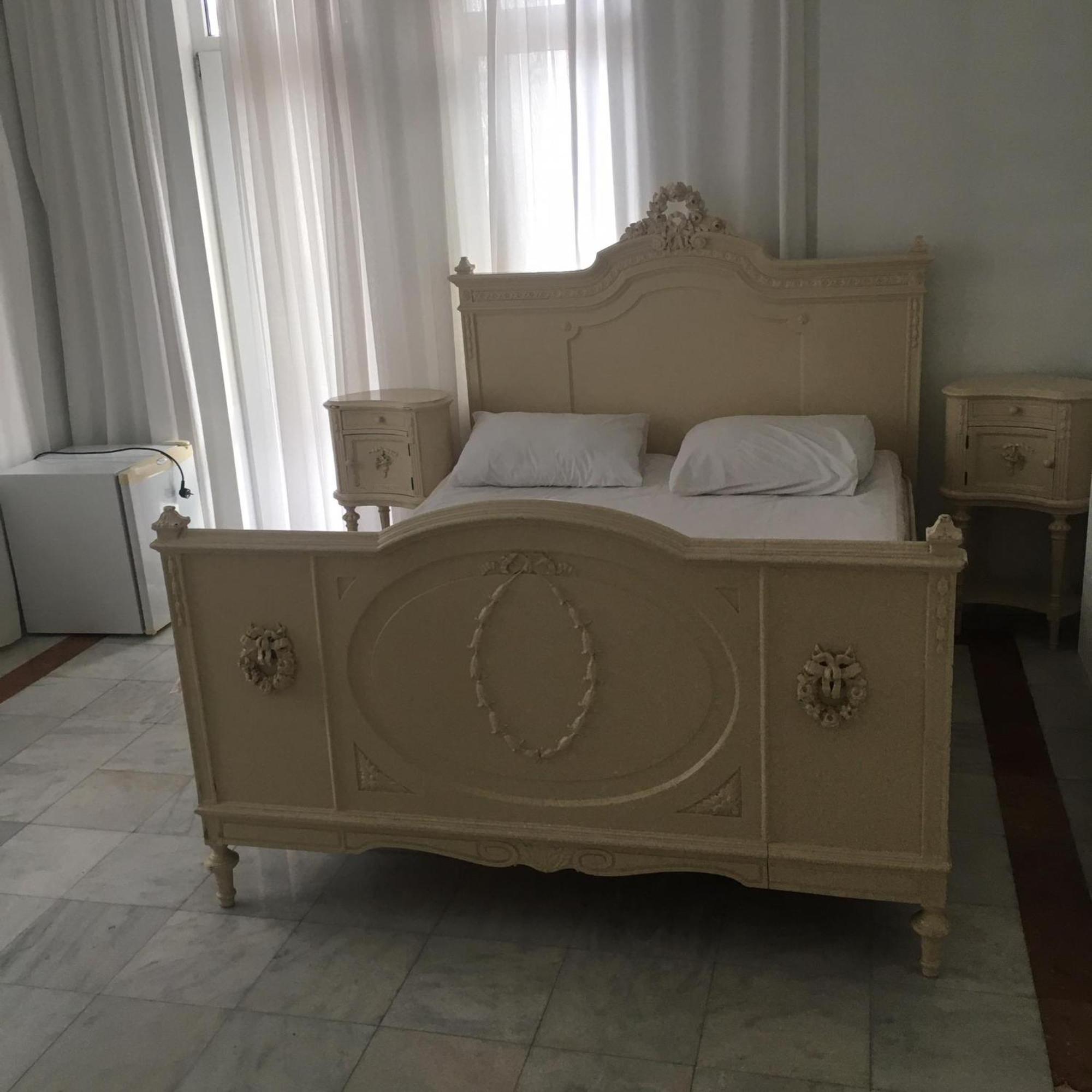 Rcheuli Hotel Batumi Bagian luar foto