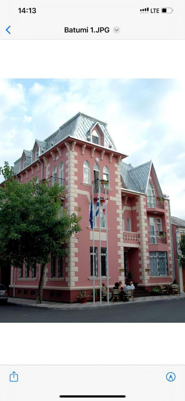 Rcheuli Hotel Batumi Bagian luar foto
