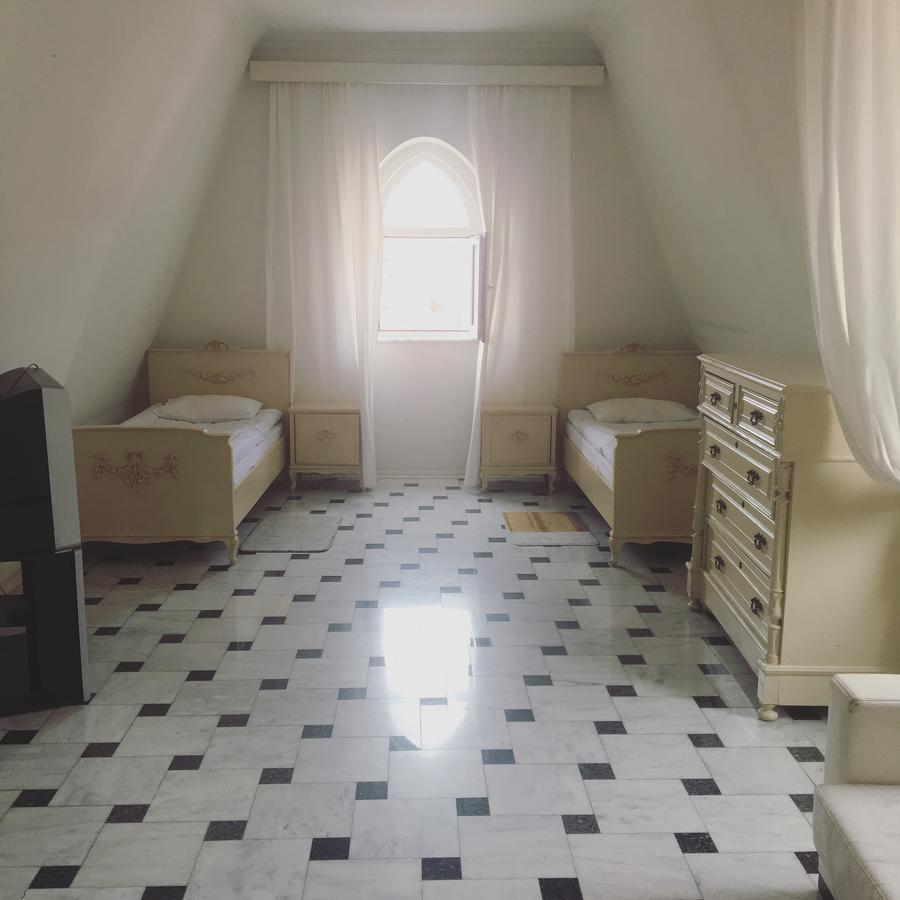 Rcheuli Hotel Batumi Bagian luar foto